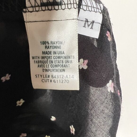 Bella‎ Dahl Top Womens Medium Black Floral Smocked Long Sleeve Tie Front Rayon - Picture 7 of 13